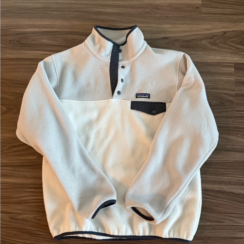 Patagonia Cream and Gray Synchilla Fleece